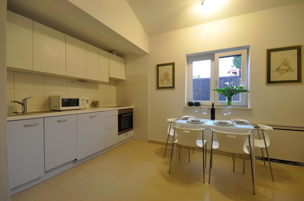 Apartmani Val Пула Экстерьер фото